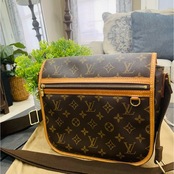 ❗️ SOLD ❗️💘 Louis Vuitton Bosphore PM - Picture 4 of 10